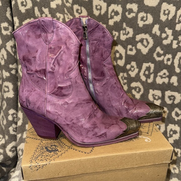 Brayden Western Boots 👢 in lilac 😍 Free People New 🆕 & Never Worn - Picture 7 of 17
